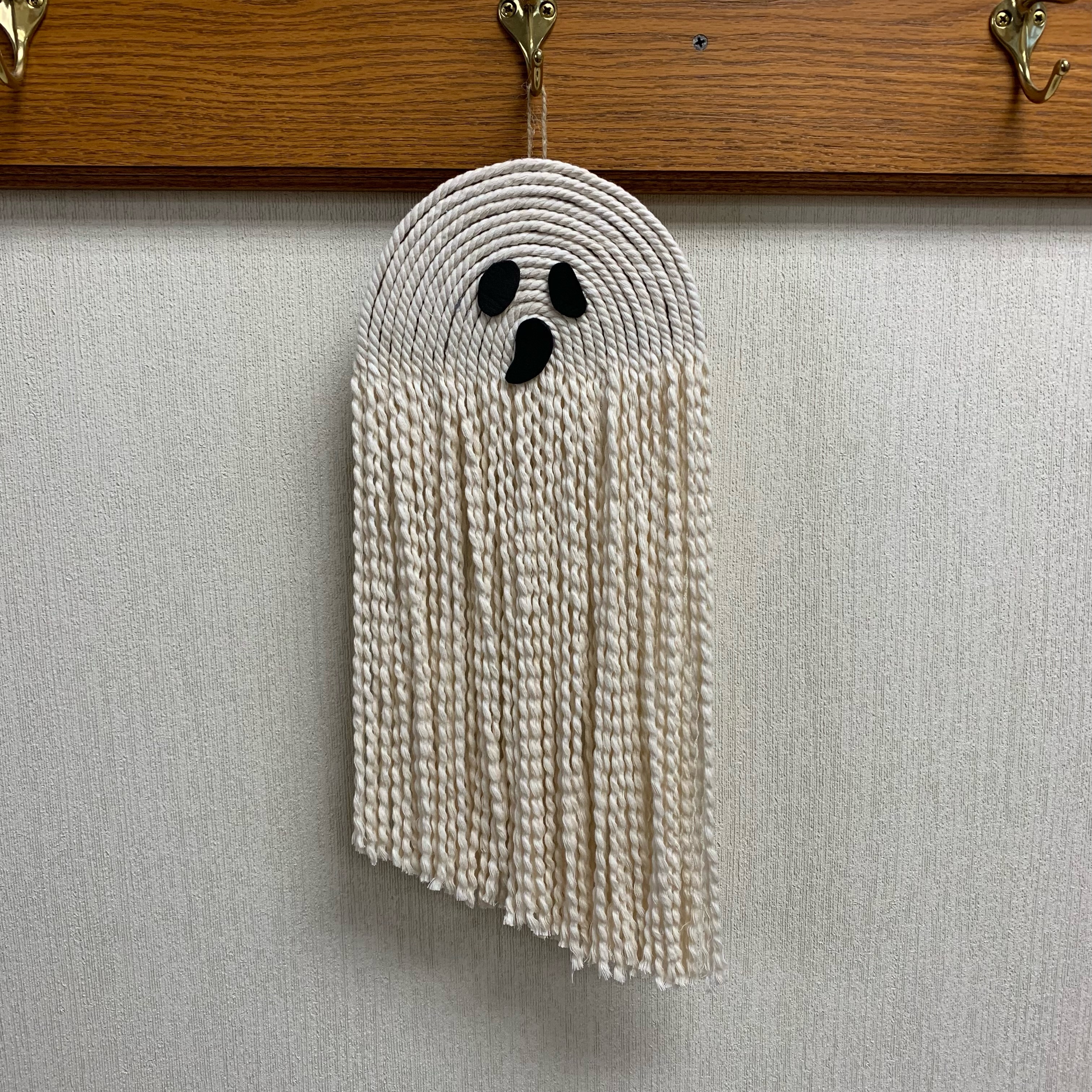Macramé Ghost Craft