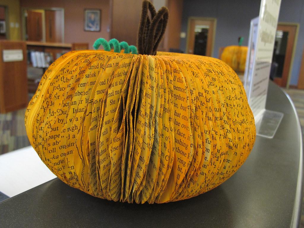 Book Pumpkin
